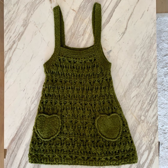 Lux Sweaters - ✨LAST CHANCE 💚Lux Army Green Sweater Tank Acrylic Wool Heart Pockets Small